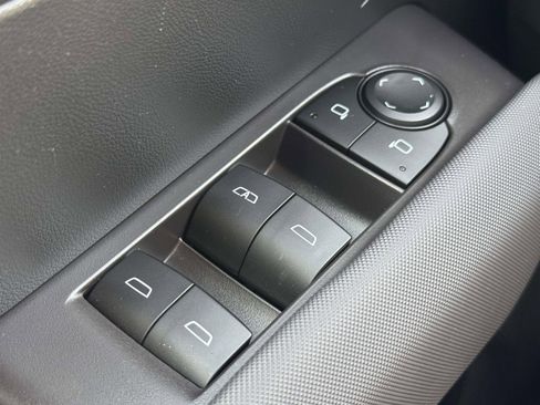 Used 2025 Chevrolet Colorado Z71 image 23