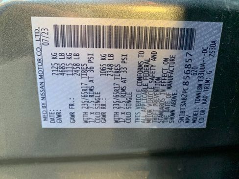 Used 2023 Nissan Rogue S image 28