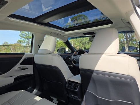New 2025 Lexus ES 350 Ultra Luxury image 12