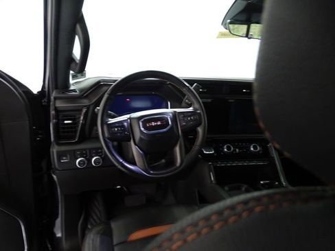 Used 2024 GMC Sierra 2500 AT4 w/ AT4 Premium Plus Package AWD/4WD image 5