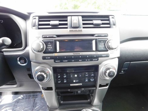 Used 2011 Toyota 4Runner Limited AWD/4WD image 11