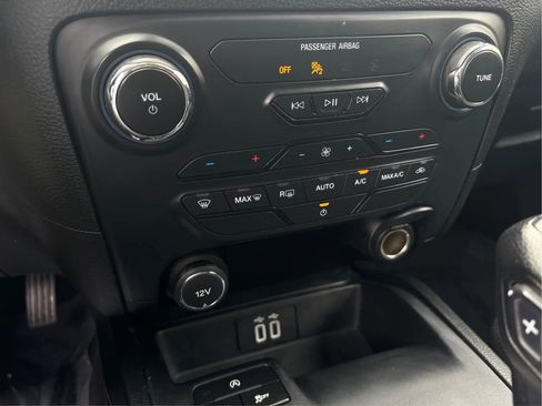Used 2020 Ford Ranger XLT image 36