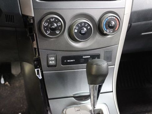 Used 2013 Toyota Corolla S FWD image 17