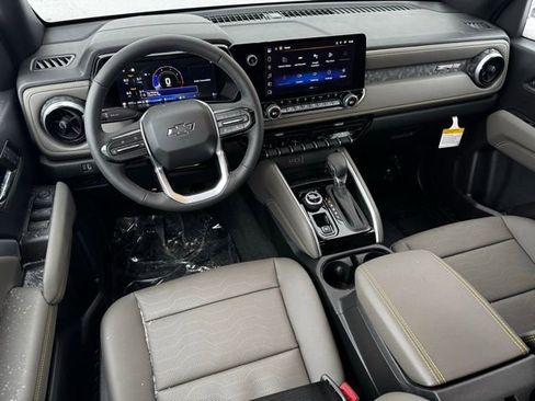 New 2026 Chevrolet Colorado ZR2 image 8