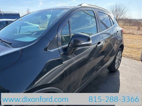 Used 2019 Buick Encore Preferred image 2