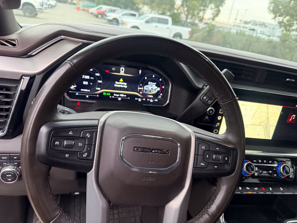 Used 2024 GMC Sierra 2500 Denali w/ Denali Reserve Package AWD/4WD image 5