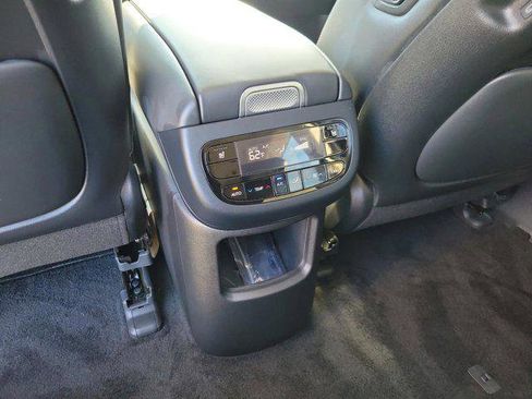 New 2026 Hyundai Ioniq 9 SEL image 12