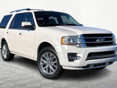 Used 2017 Ford Expedition Limited w/ Equipment Group 301A