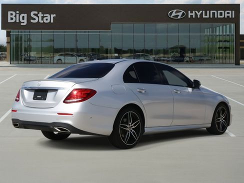 Used 2020 Mercedes-Benz E 350 Sedan w/ Parking Assistance Package image 4