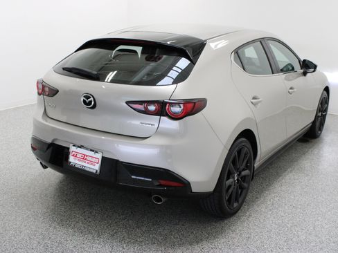 Used 2025 MAZDA MAZDA3 s Sport FWD image 7