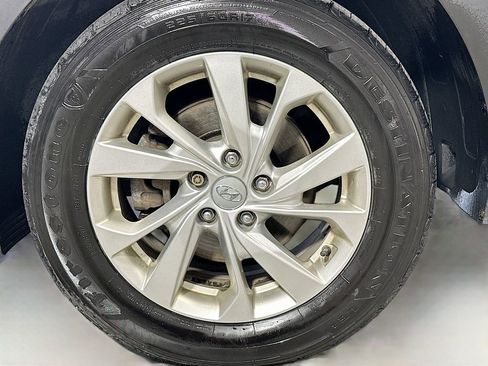 Used 2019 Hyundai Tucson Value FWD image 30