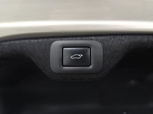 Certified 2024 Lexus ES 350 w/ Premium Package image 9