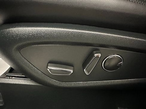 Used 2022 Lincoln Nautilus Reserve w/ Equipment Group 201A image 22