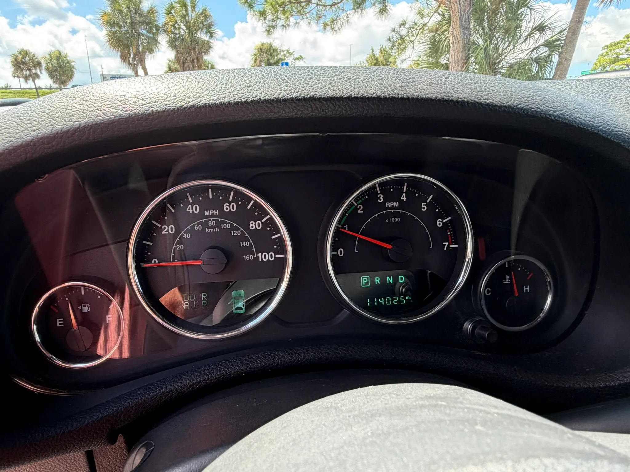Used 2016 Jeep Wrangler Unlimited Sport w/ Connectivity Group AWD/4WD image 30