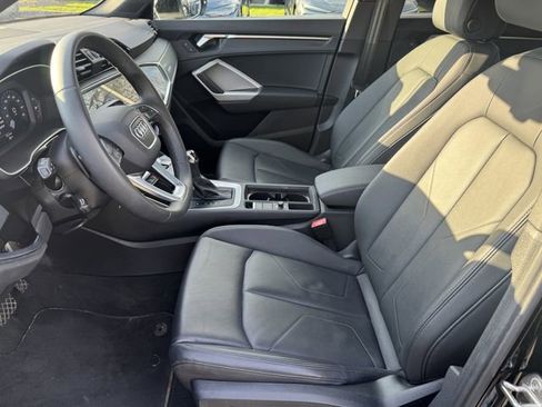 Used 2025 Audi Q3 2.0T Premium image 25