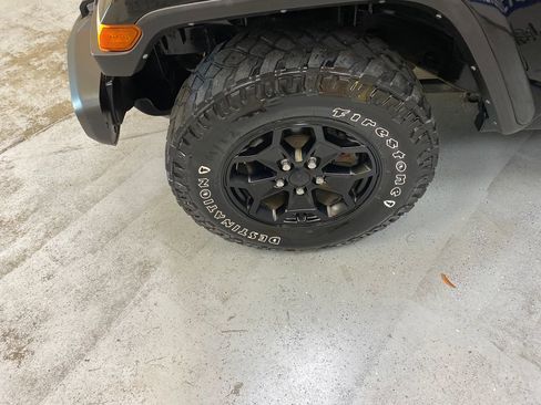 Used 2022 Jeep Gladiator Sport AWD/4WD image 11