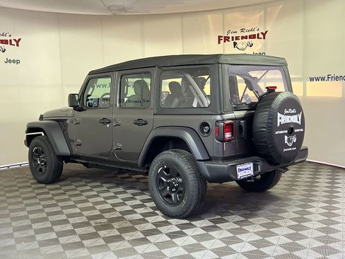 Used 2026 Jeep Wrangler Sport image 4