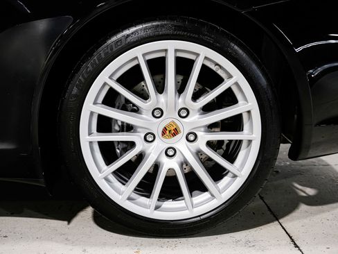 Used 2009 Porsche 911 Carrera RWD image 40