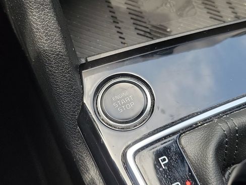 Certified 2023 Kia Sportage EX FWD image 30