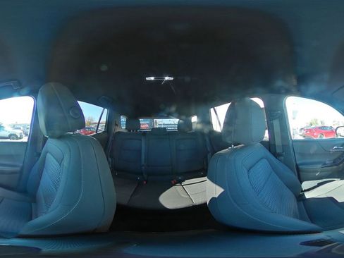 Used 2025 Chevrolet Equinox LT image 40