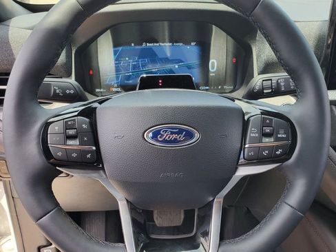 Used 2026 Ford Explorer Platinum w/ LUX Leather Package AWD/4WD image 6