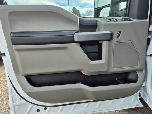 Used 2022 Ford F350 XLT w/ XLT Value Package image 12