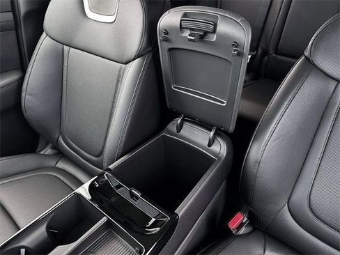 New 2026 Hyundai Tucson Limited image 18