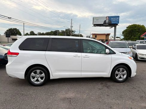 Used 2012 Toyota Sienna LE FWD image 4