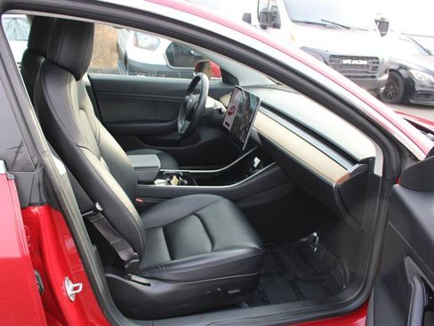 Used 2018 Tesla Model 3 Long Range image 12