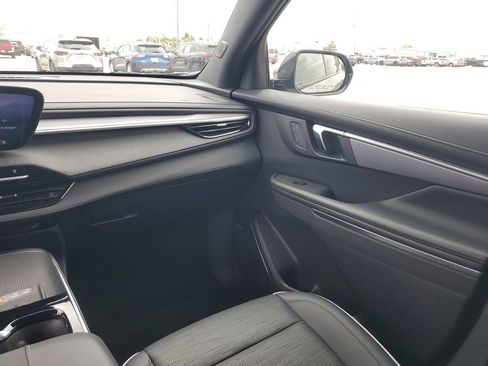 Used 2025 Buick Enclave Sport Touring image 11