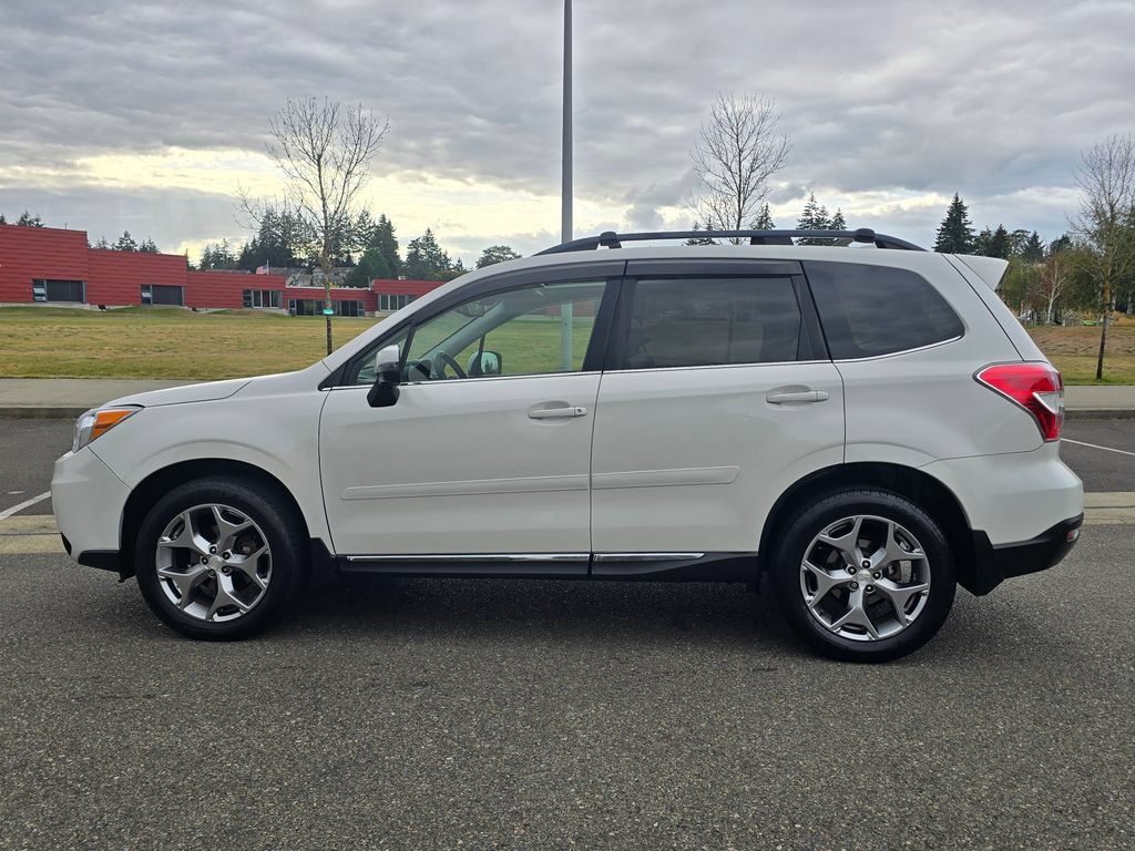 Used 2016 Subaru Forester 2.5i Touring w/ Eyesight & Navigation System AWD/4WD image 2