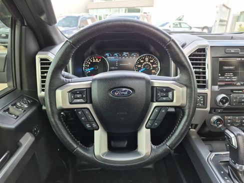 Used 2015 Ford F150 Platinum w/ Equipment Group 701A Luxury AWD/4WD image 24