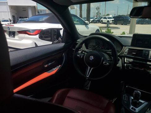 Used 2015 BMW M4 Coupe RWD image 21