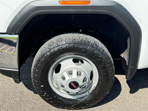 Used 2022 GMC Sierra 3500 Pro w/ Convenience Package AWD/4WD image 32