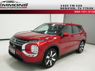 Used 2025 Mitsubishi Outlander SE