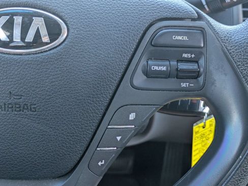 Used 2018 Kia Forte LX w/ LX Rear Camera Package FWD image 10