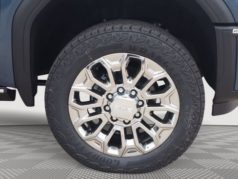 New 2026 GMC Sierra 2500 Denali w/ Denali Reserve Package AWD/4WD image 17