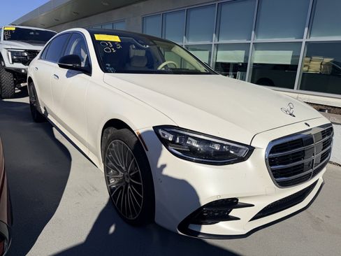 Certified 2022 Mercedes-Benz S 580 S 580 image 2
