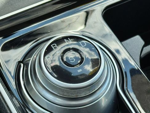 Certified 2020 Ford Edge SEL FWD image 33