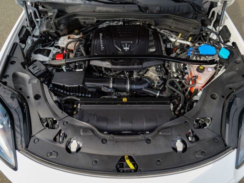 Used 2023 Maserati Grecale Modena image 59