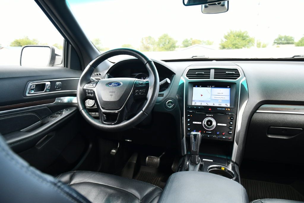 Used 2017 Ford Explorer Limited w/ Equipment Group 301A AWD/4WD image 23