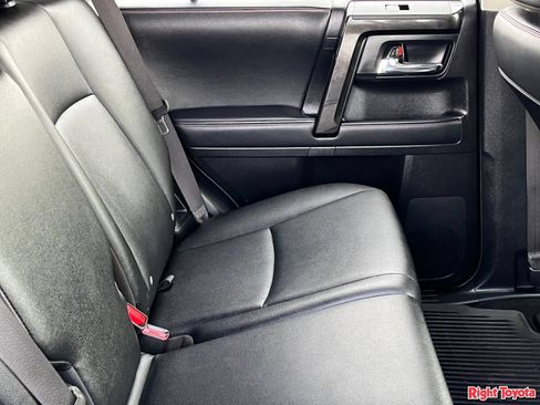 Certified 2020 Toyota 4Runner TRD Off-Road Premium w/ Moonroof Package AWD/4WD image 15