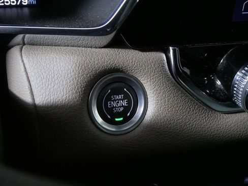 Used 2023 GMC Canyon Denali AWD/4WD image 24