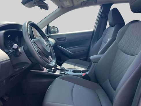 Certified 2023 Toyota Corolla Cross LE w/ Moonroof Package AWD/4WD image 19