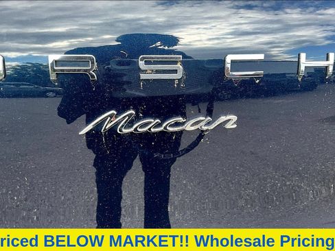 Used 2017 Porsche Macan AWD/4WD image 26