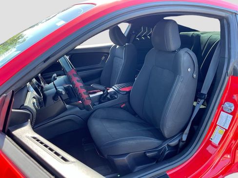 Used 2019 Ford Mustang Coupe image 19