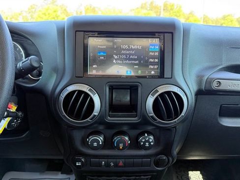 Used 2017 Jeep Wrangler Unlimited Sport AWD/4WD image 18