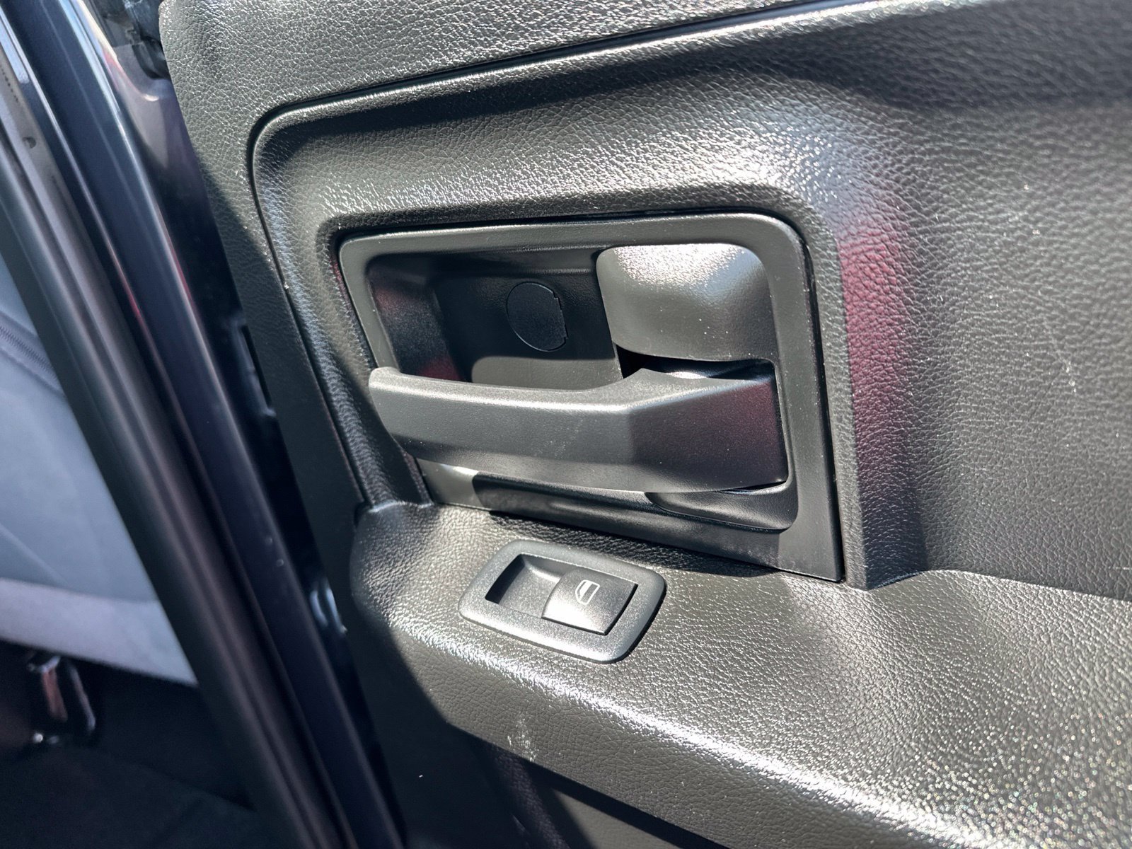 Used 2019 RAM 1500 Express w/ Express Value Package AWD/4WD image 27
