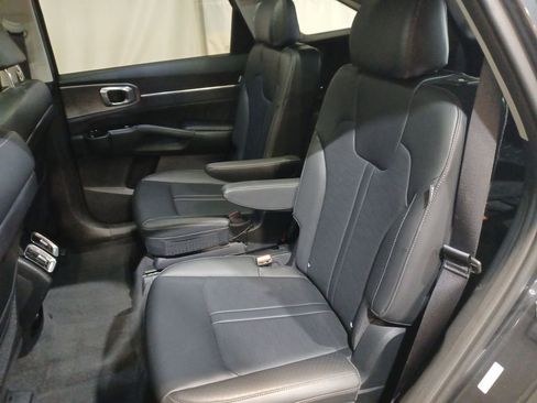 Used 2024 Kia Sorento SX image 25