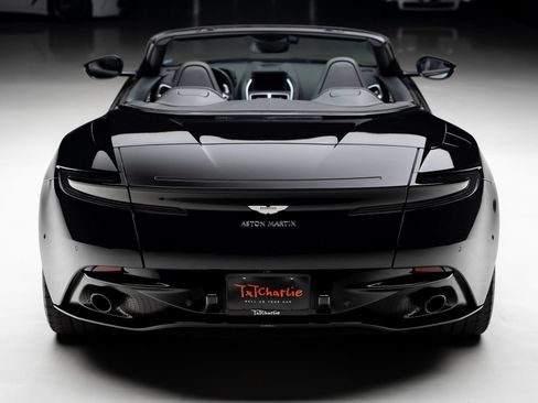 Used 2019 Aston Martin DB11 Volante RWD image 26
